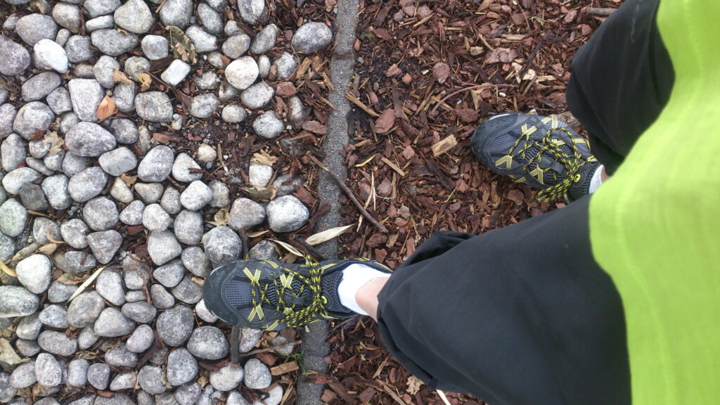 Propriozeption auf verschiedenen Untergründen üben