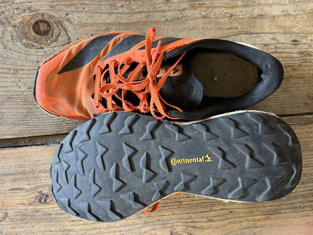 Adidas Schuhe, Ausrüstung